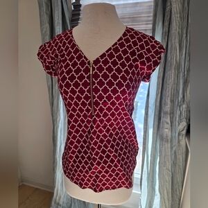 Express Burgundy Geometric Quarterfoil Women's Top